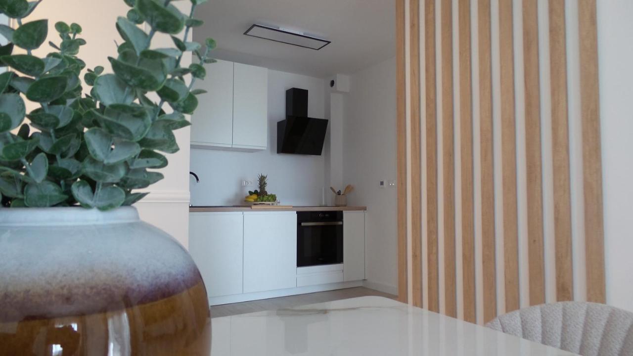 Apartments L-A-M Podstrana Luaran gambar