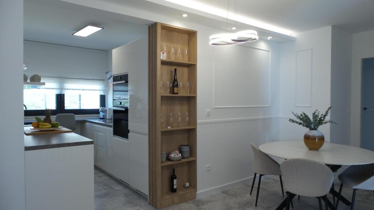 Apartments L-A-M Podstrana Luaran gambar