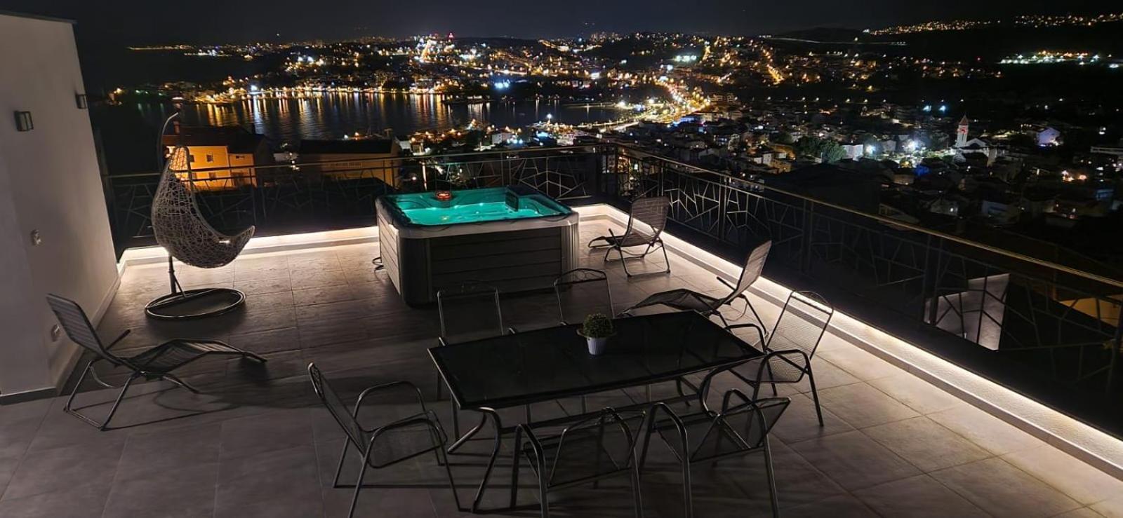 Apartments L-A-M Podstrana Luaran gambar