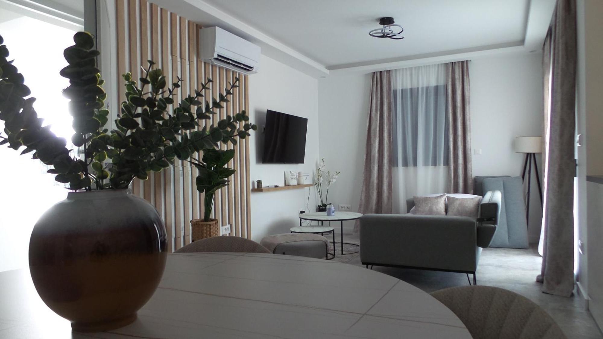 Apartments L-A-M Podstrana Luaran gambar